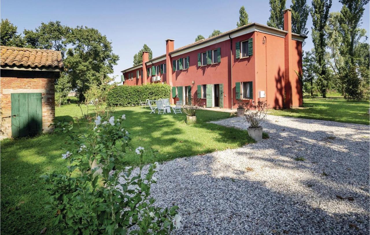 2 Bedroom Awesome Home In Taglio Di Po Ro Порто Виро Екстериор снимка
